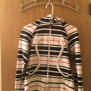 Lululemon sweatshirt